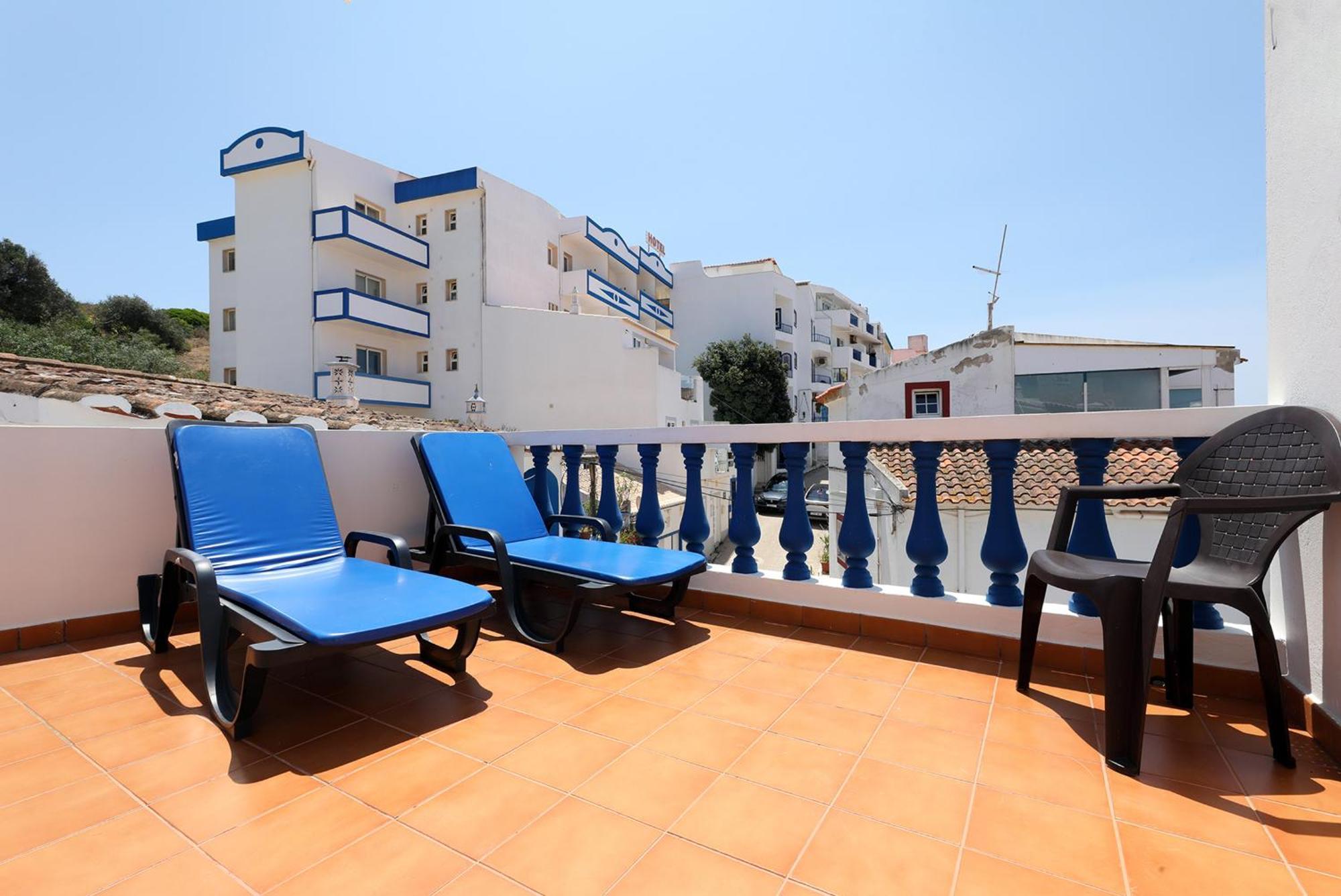 Akisol Apartments In Burgau Budens Eksteriør billede